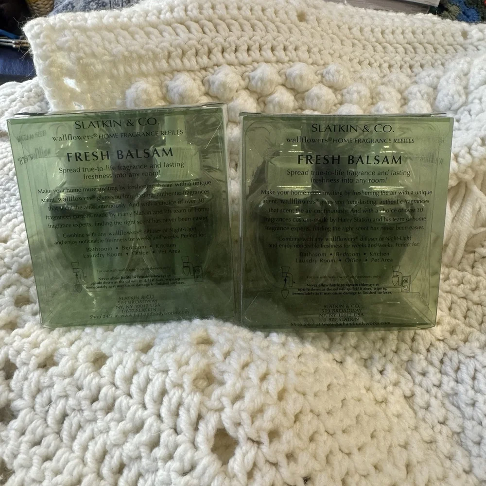 Set Of 2 Bath and Body Works Fresh Balsam Wallflowers Home Fragrance Refills(4) - Picture 3 of 9